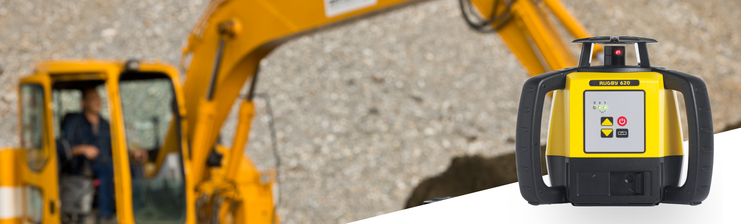 Leica Rugby 620 su cantiere di scavo con escavatore sullo sfondo